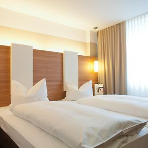 Sunny'S Hotel & Residence